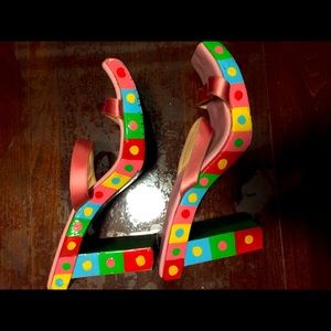 Authentic vintage Fendi shoes.